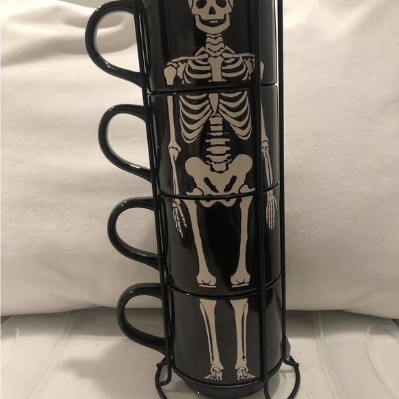 Set Of 4 Black & White Skeleton Stacking Stackable Mugs w Wire Rack Goth Tower - Picture 11 of 11